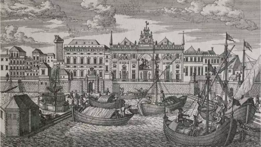 il ponte reale il ponte nuovo della mercanzia e il palazzo di san giorgio visti dal mare