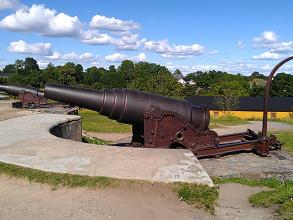 guns of suomenlinna